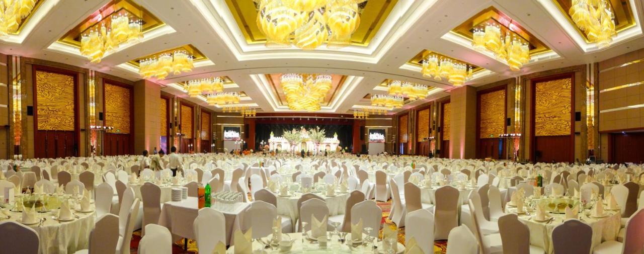 โรงแรมแลนด์มาร์ค แม่โขง ริเวอร์ไซด์ เวียงจันทน์ ภายนอก รูปภาพ